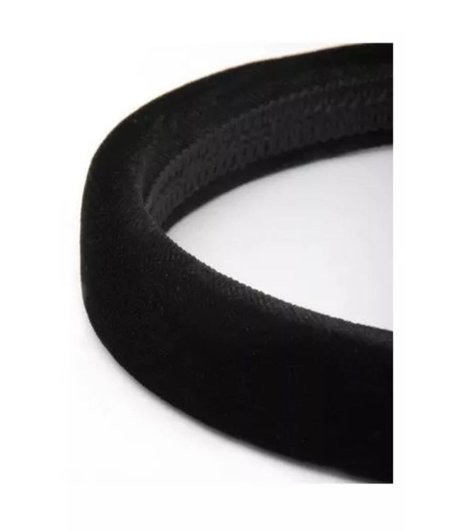 Picture of 7902 / 9020 2.5CM WIDE BLACK VELVET PADDED ALICEBAND